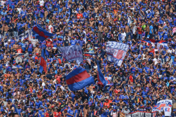 Hinchada de la Universidad de Chile en el superclásico ante Colo-Colo